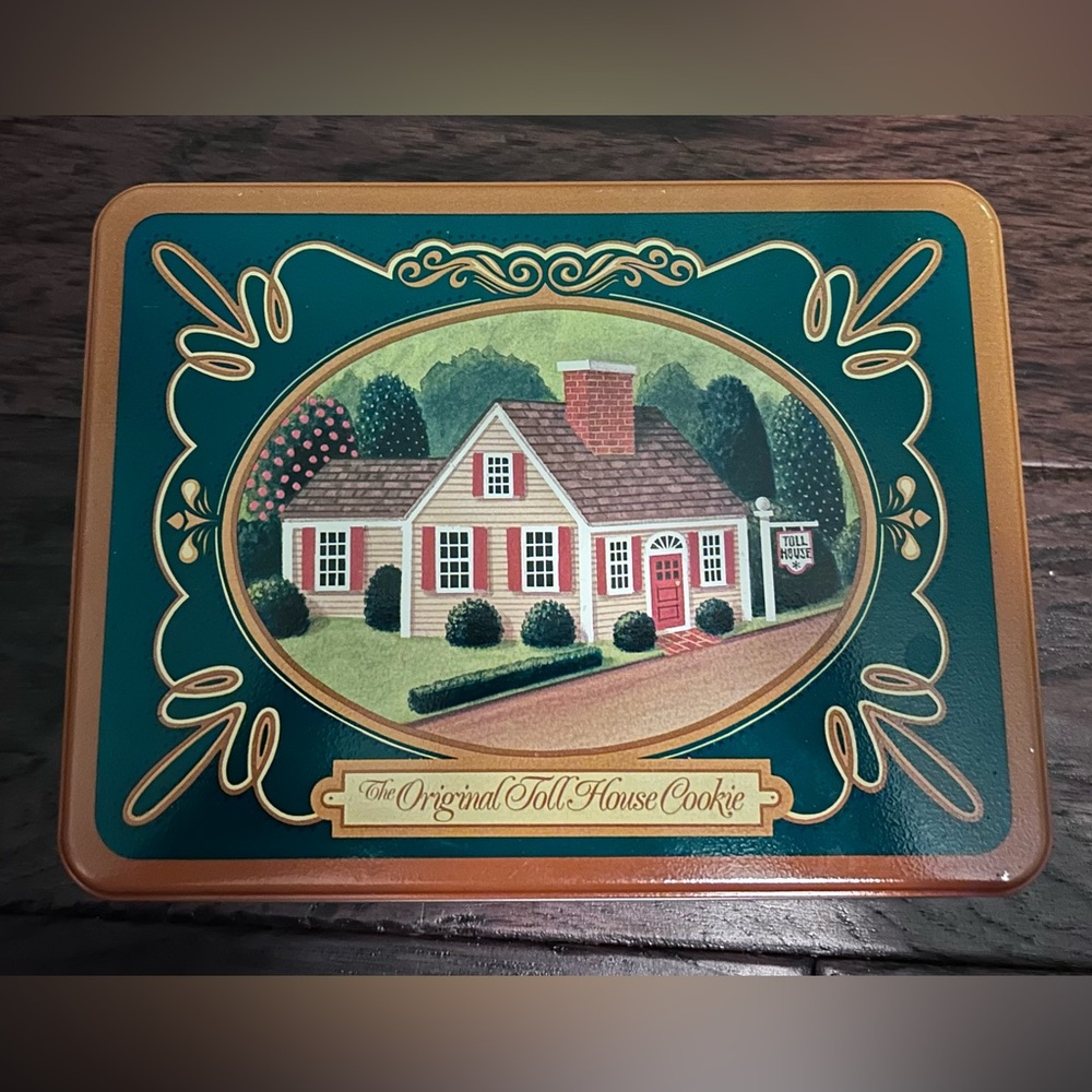 Vintage Tollhouse Cookie Tin